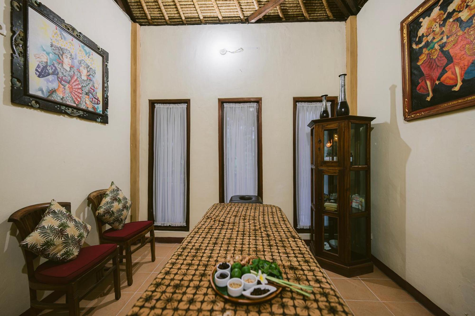 Medewi Bay Retreat Hotel Pulukan Luaran gambar