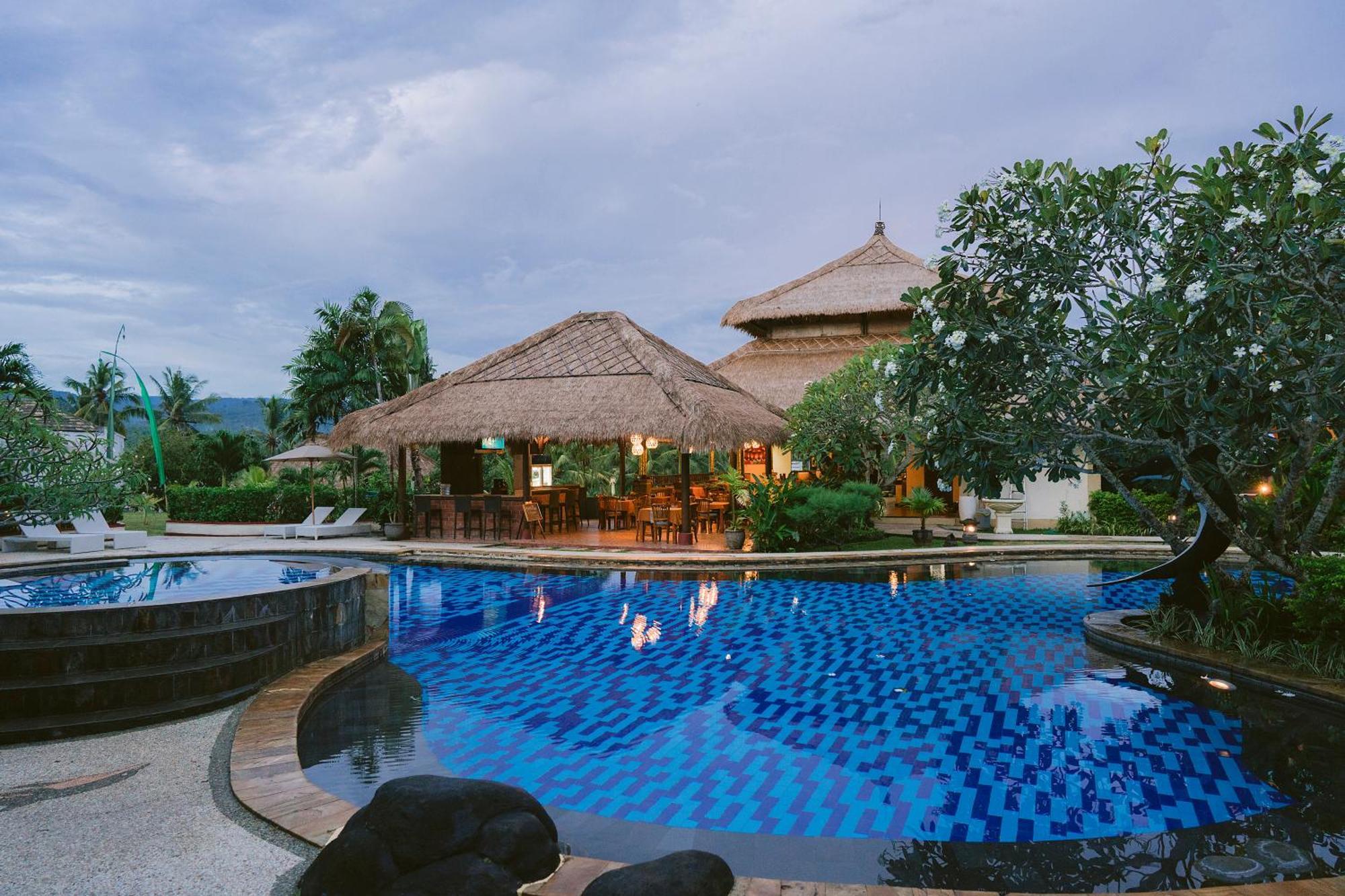 Medewi Bay Retreat Hotel Pulukan Luaran gambar